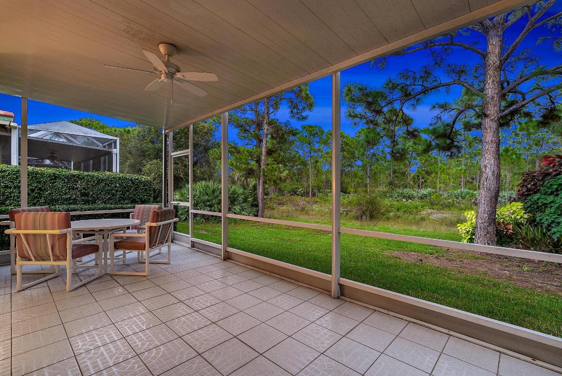 1419 SW Greens Pointe Way