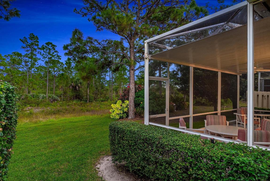 1419 SW Greens Pointe Way