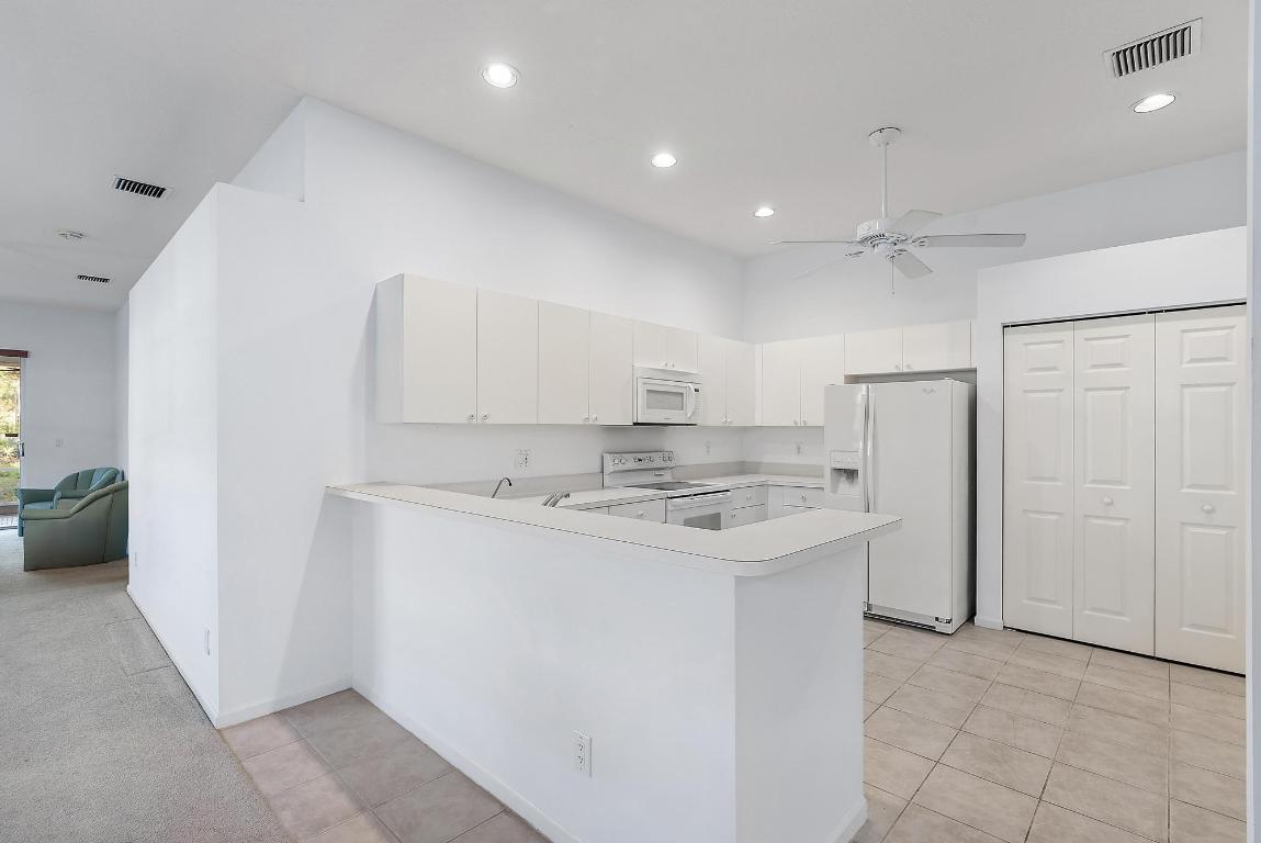 1419 SW Greens Pointe Way