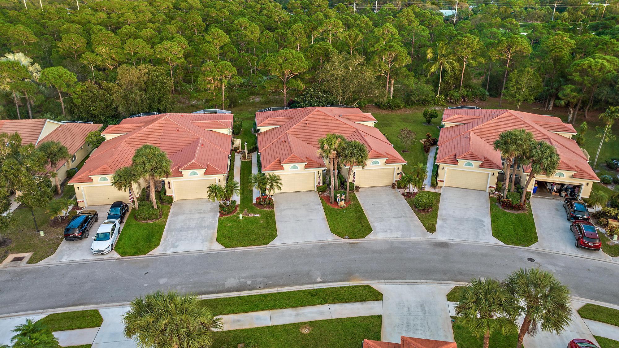 1419 SW Greens Pointe Way