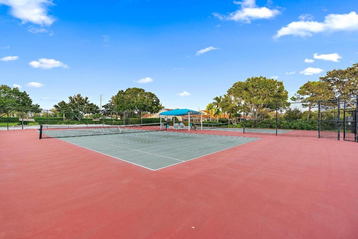 1419 SW Greens Pointe Way