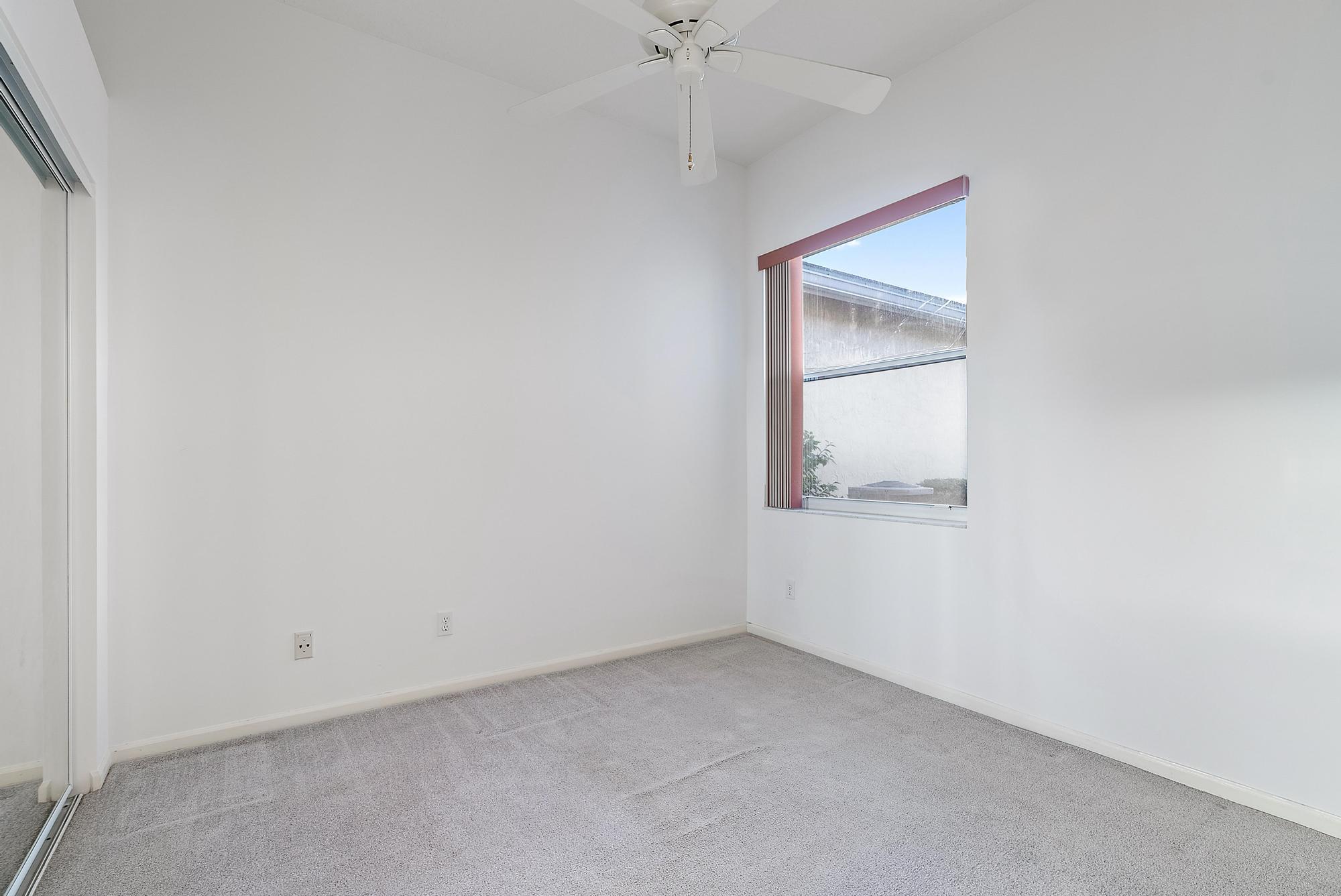 1419 SW Greens Pointe Way