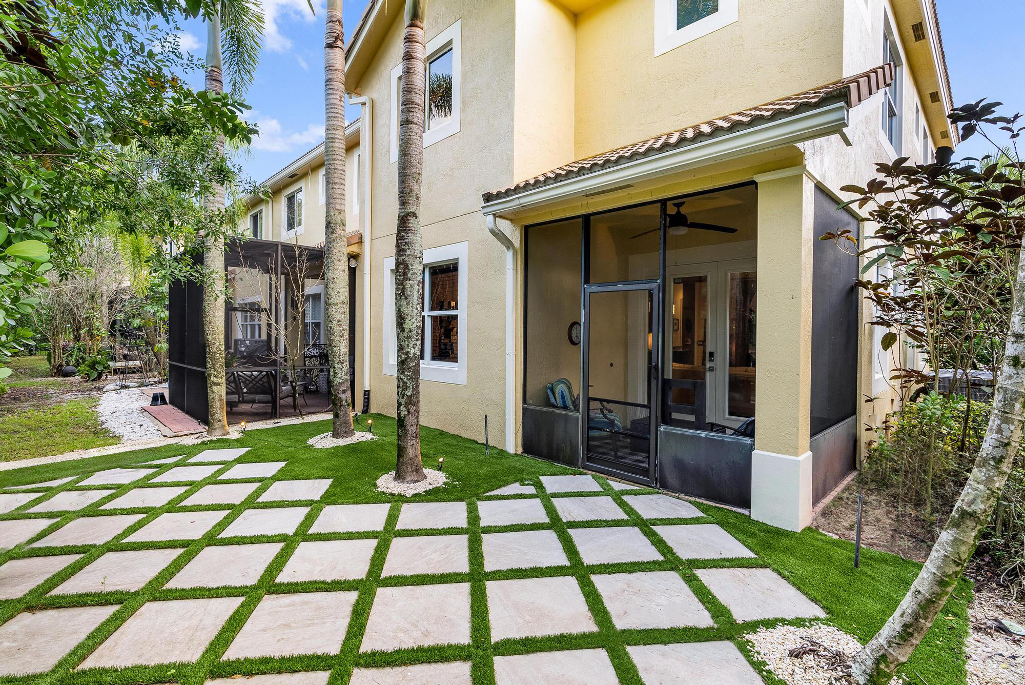 4715 Cadiz Circle