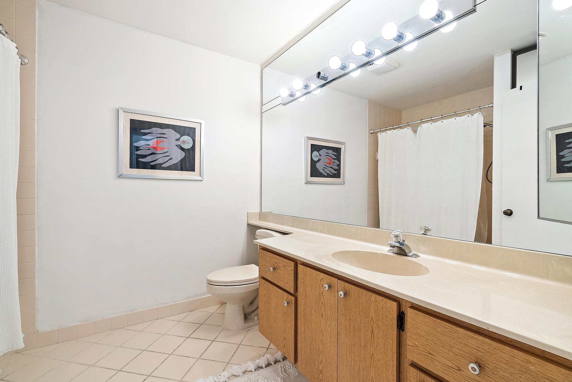 223 E River Park Drive