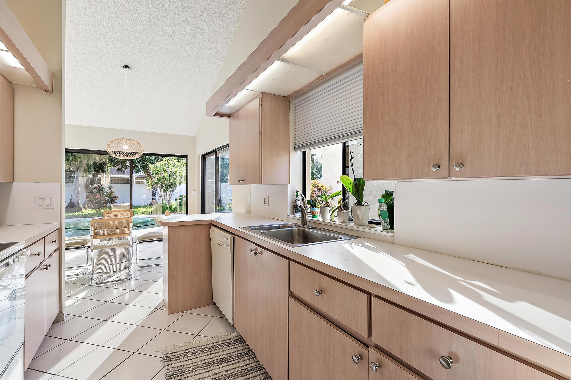 223 E River Park Drive