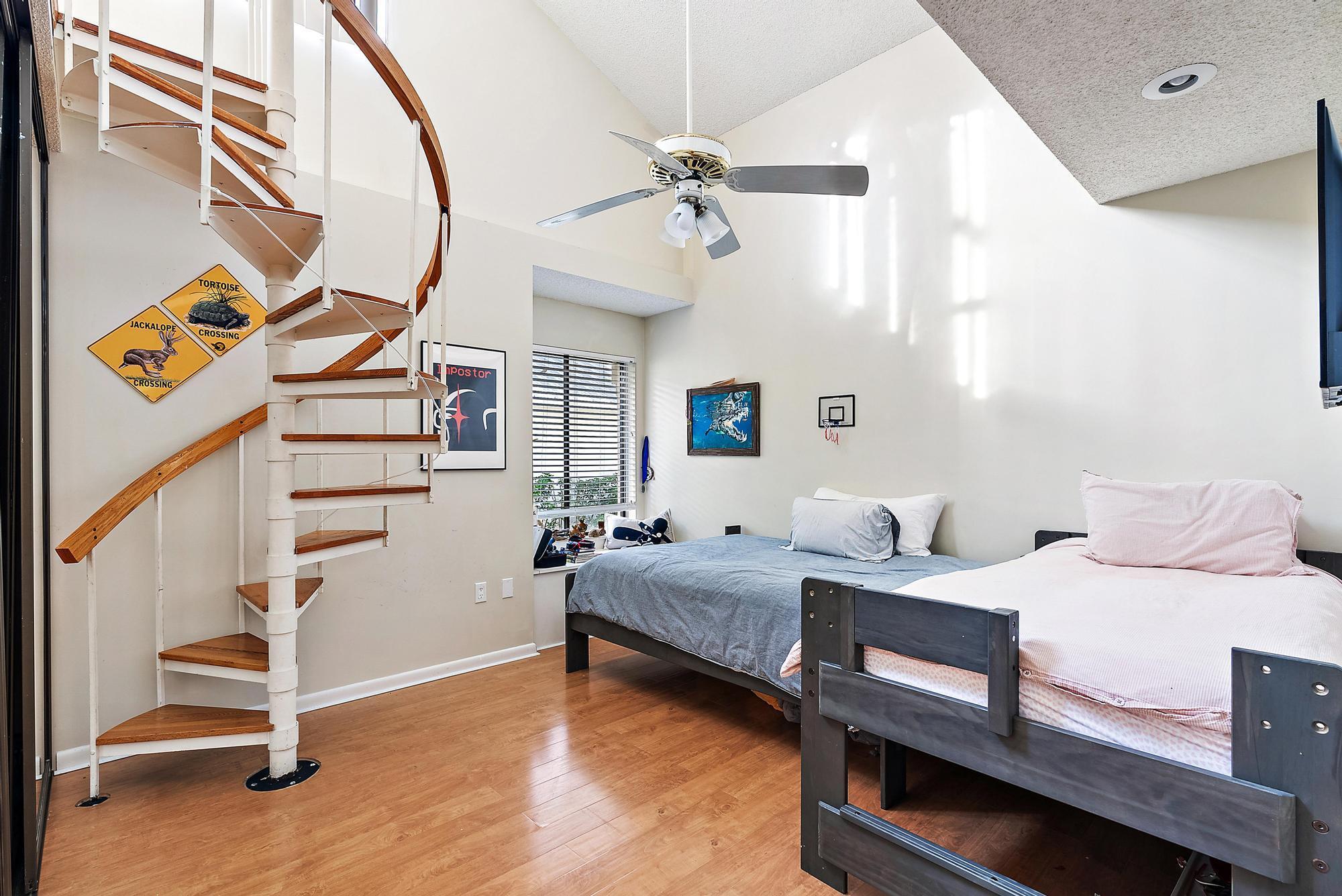 223 E River Park Drive