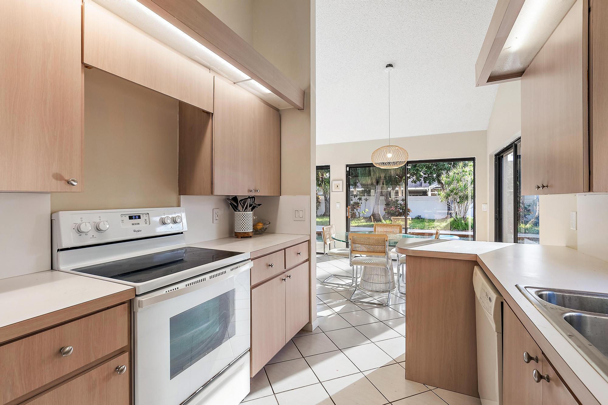 223 E River Park Drive