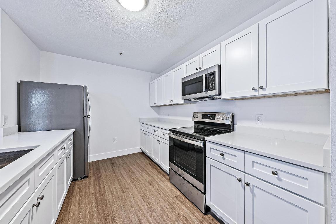 1203 Town Center Drive 422