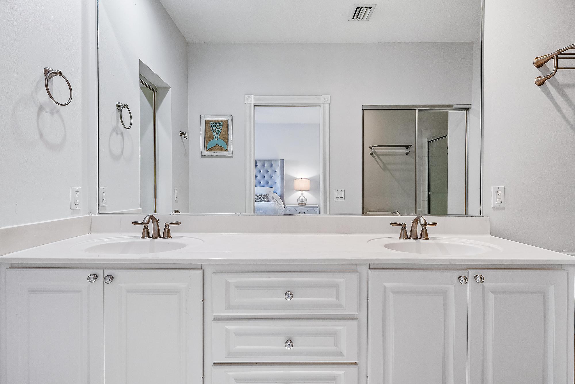 73 Laurel Oaks Circle