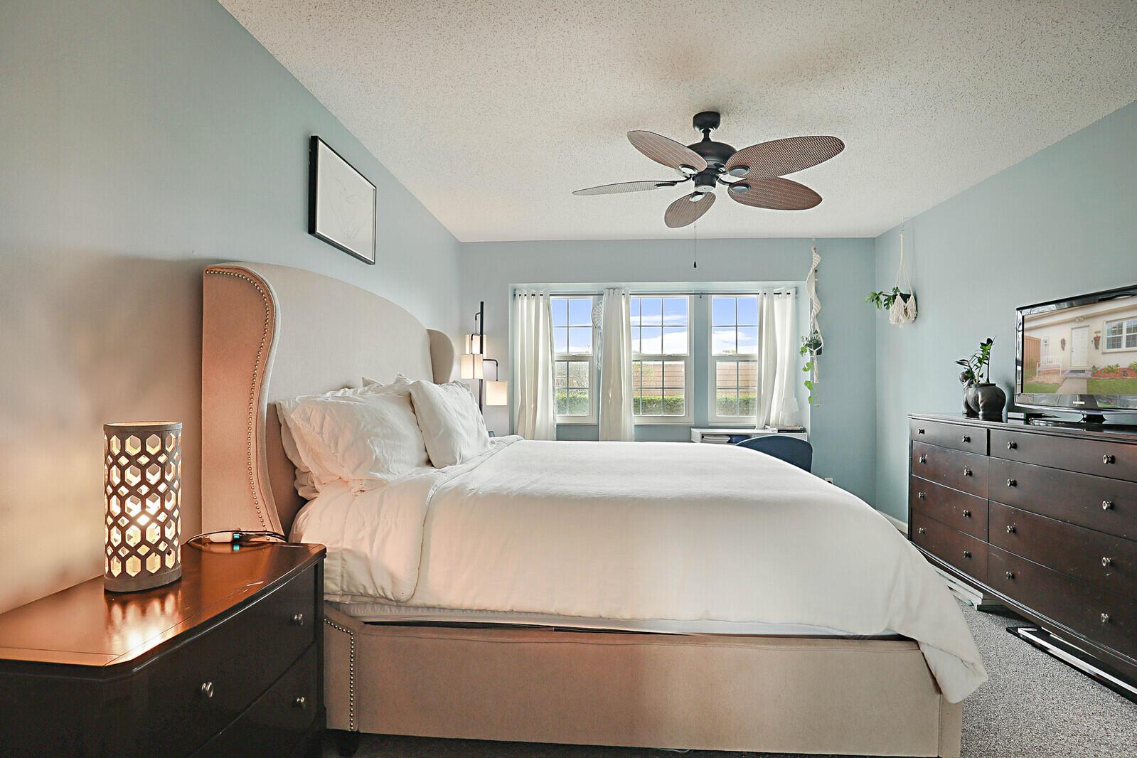 11595 Winchester Dr, #B