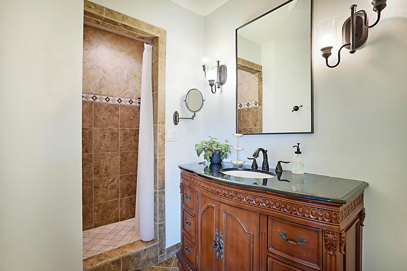 11595 Winchester Dr, #B