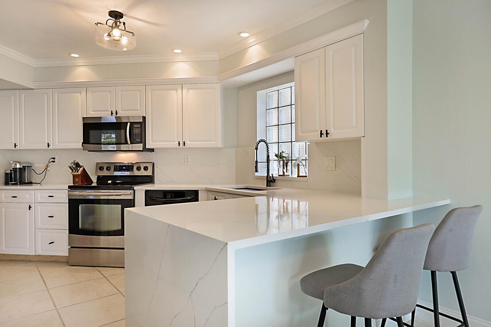 11595 Winchester Dr, #B