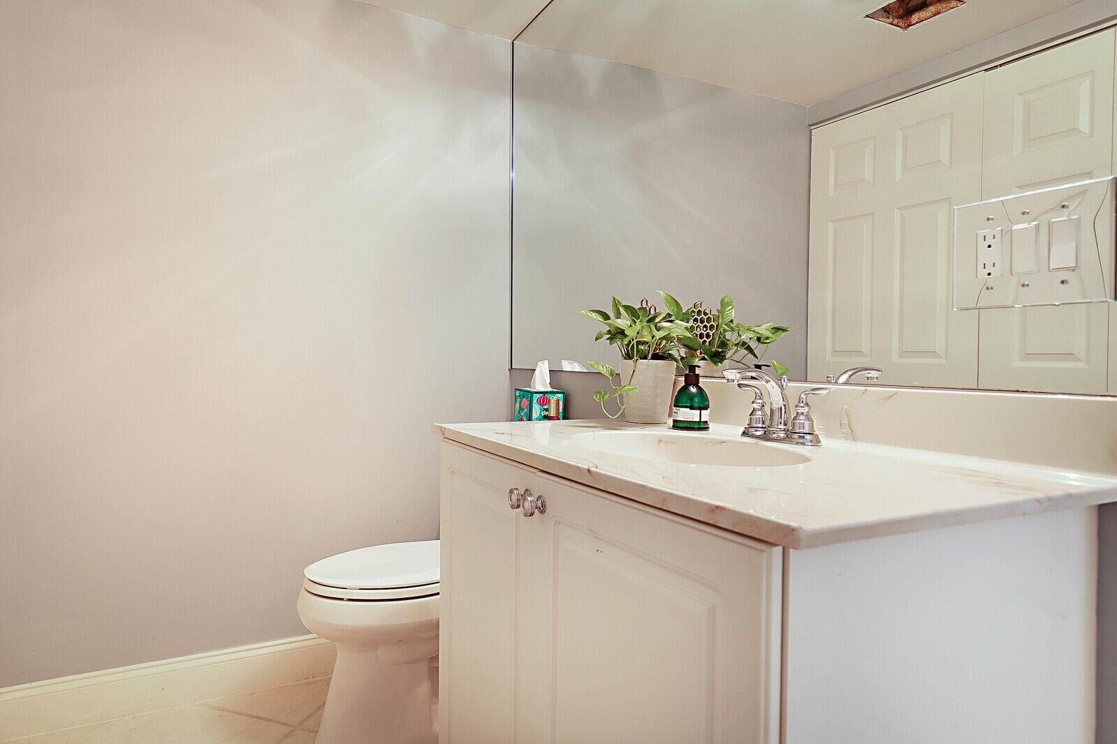 11595 Winchester Dr, #B