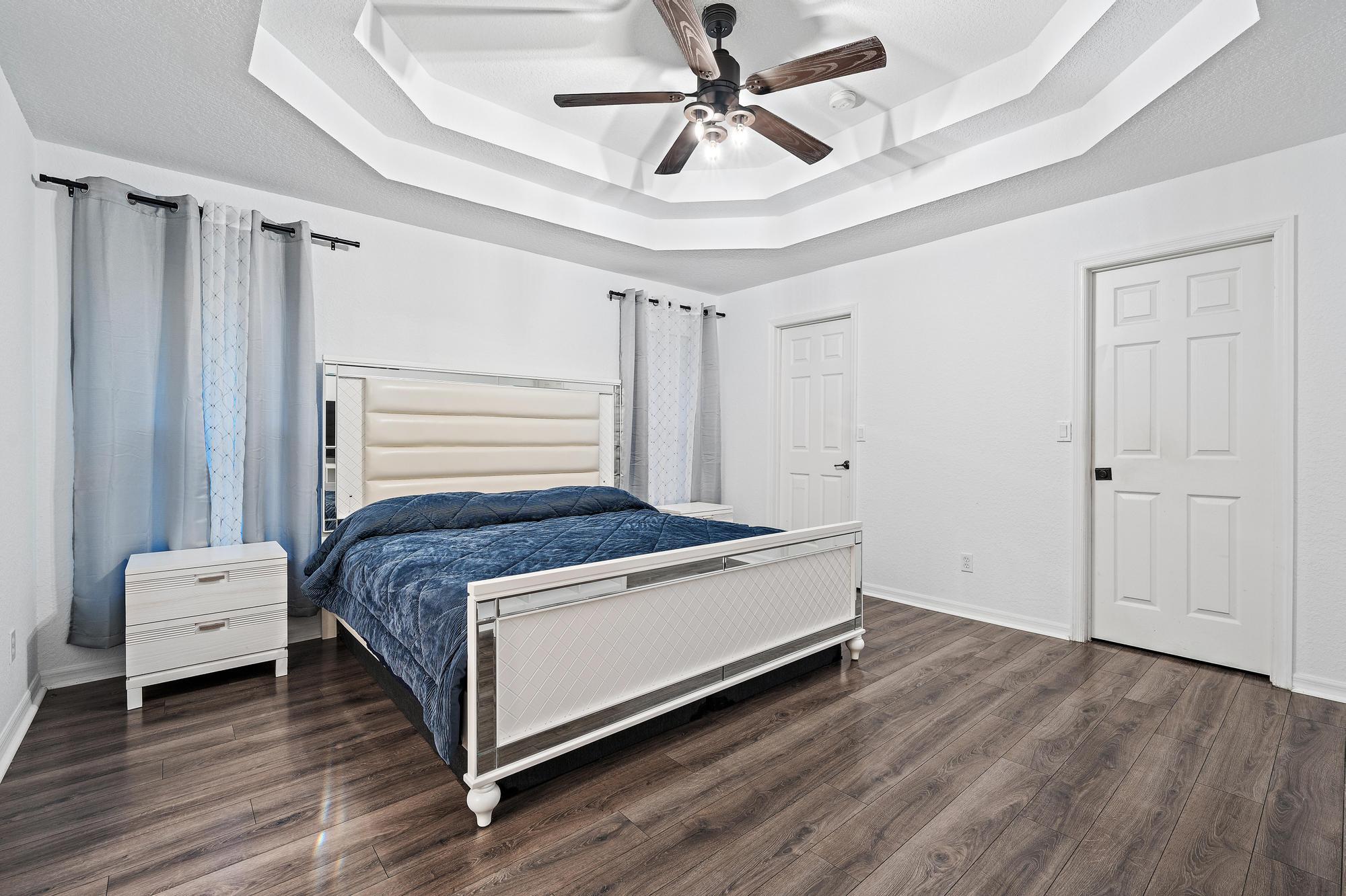 1525 SE Croquet Street