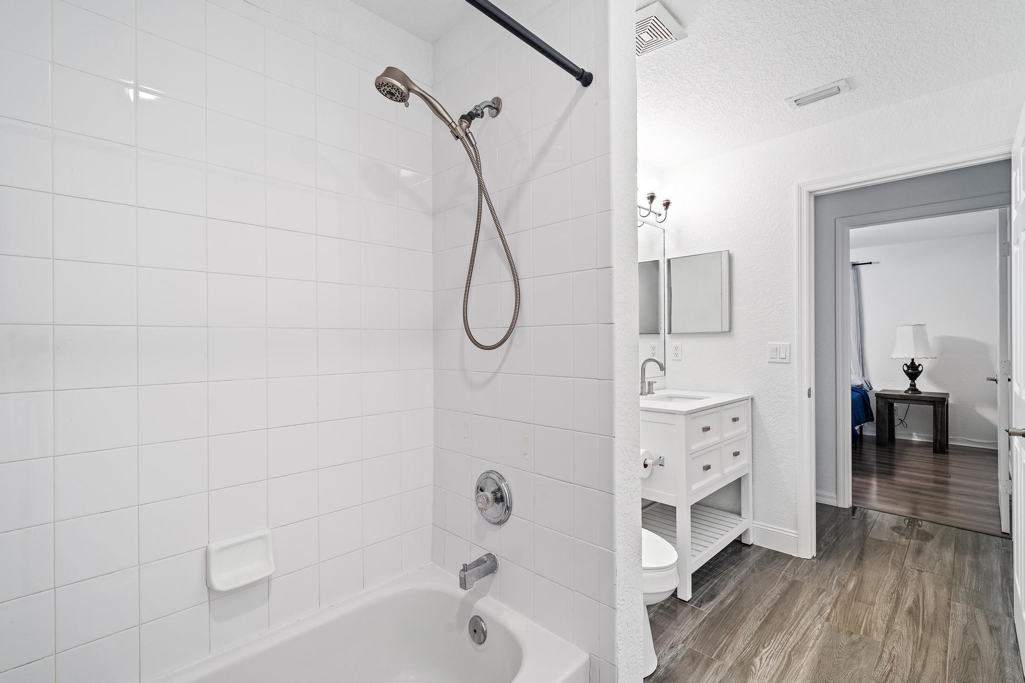 1525 SE Croquet Street