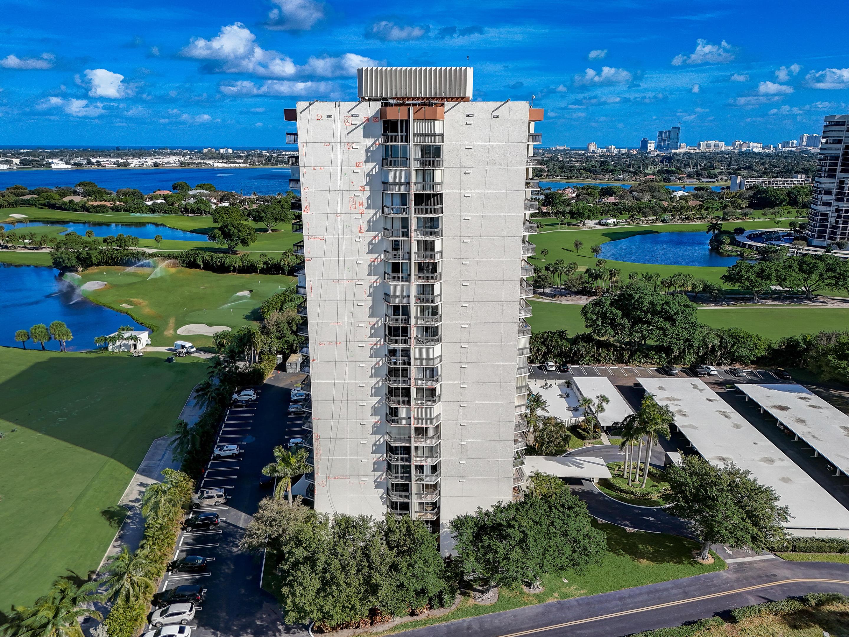 2000 Presidential Way 901