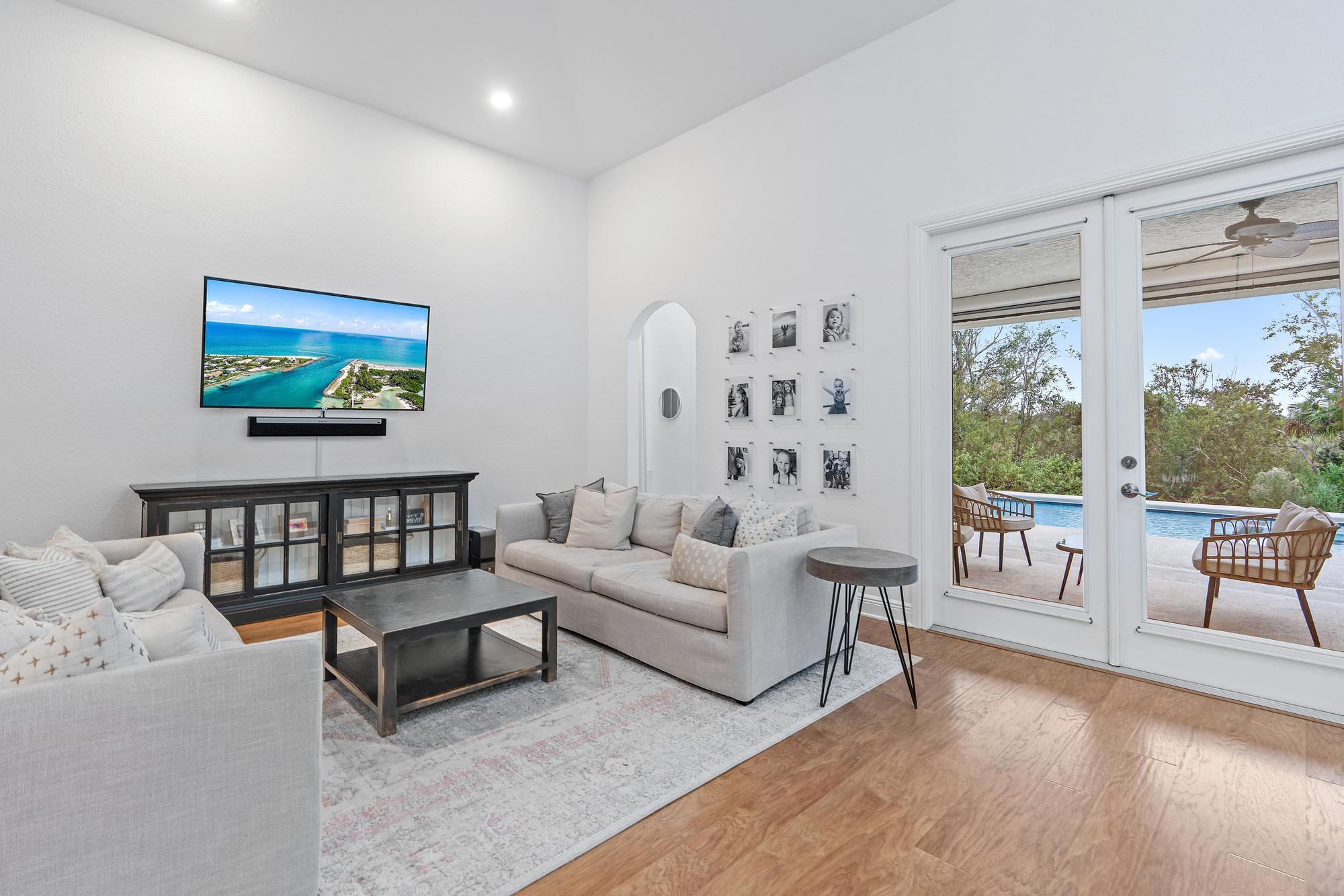 5356 SW Landing Creek Drive