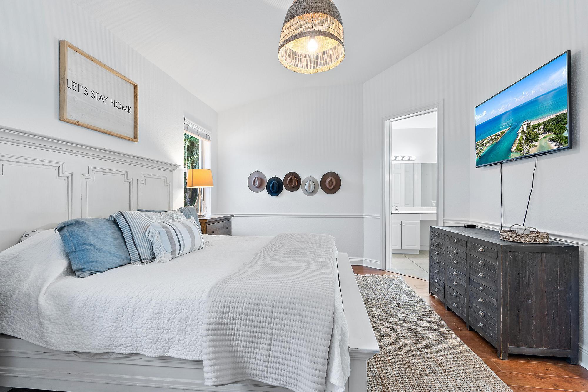 5356 SW Landing Creek Drive