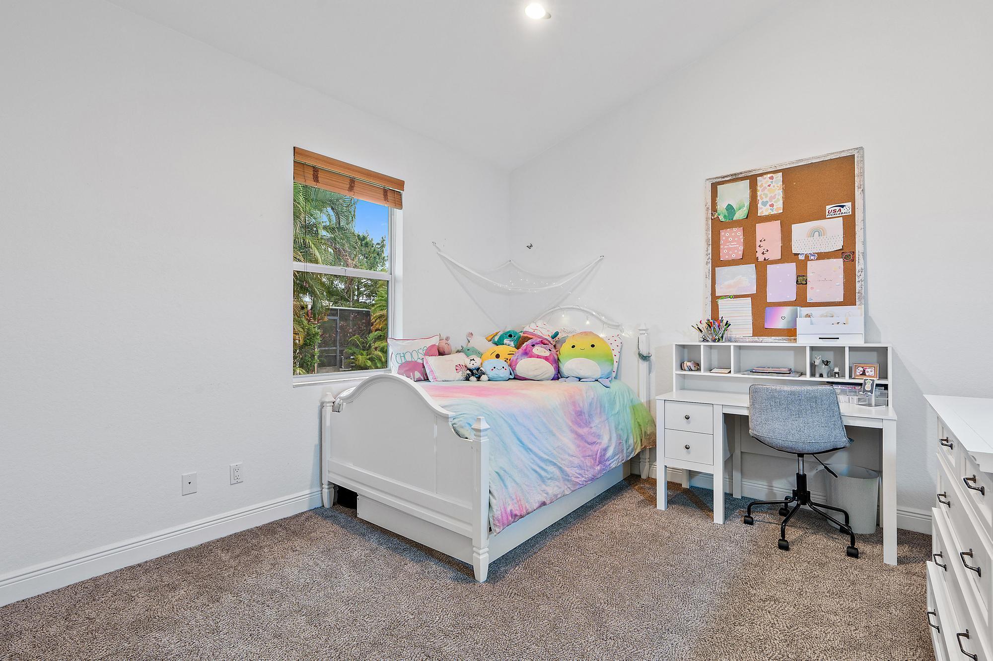 5356 SW Landing Creek Drive