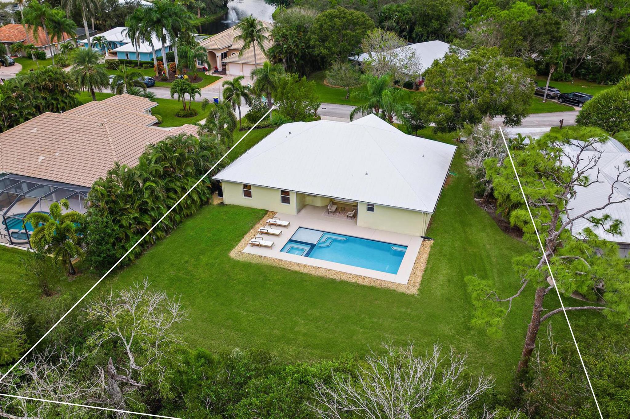 5356 SW Landing Creek Drive