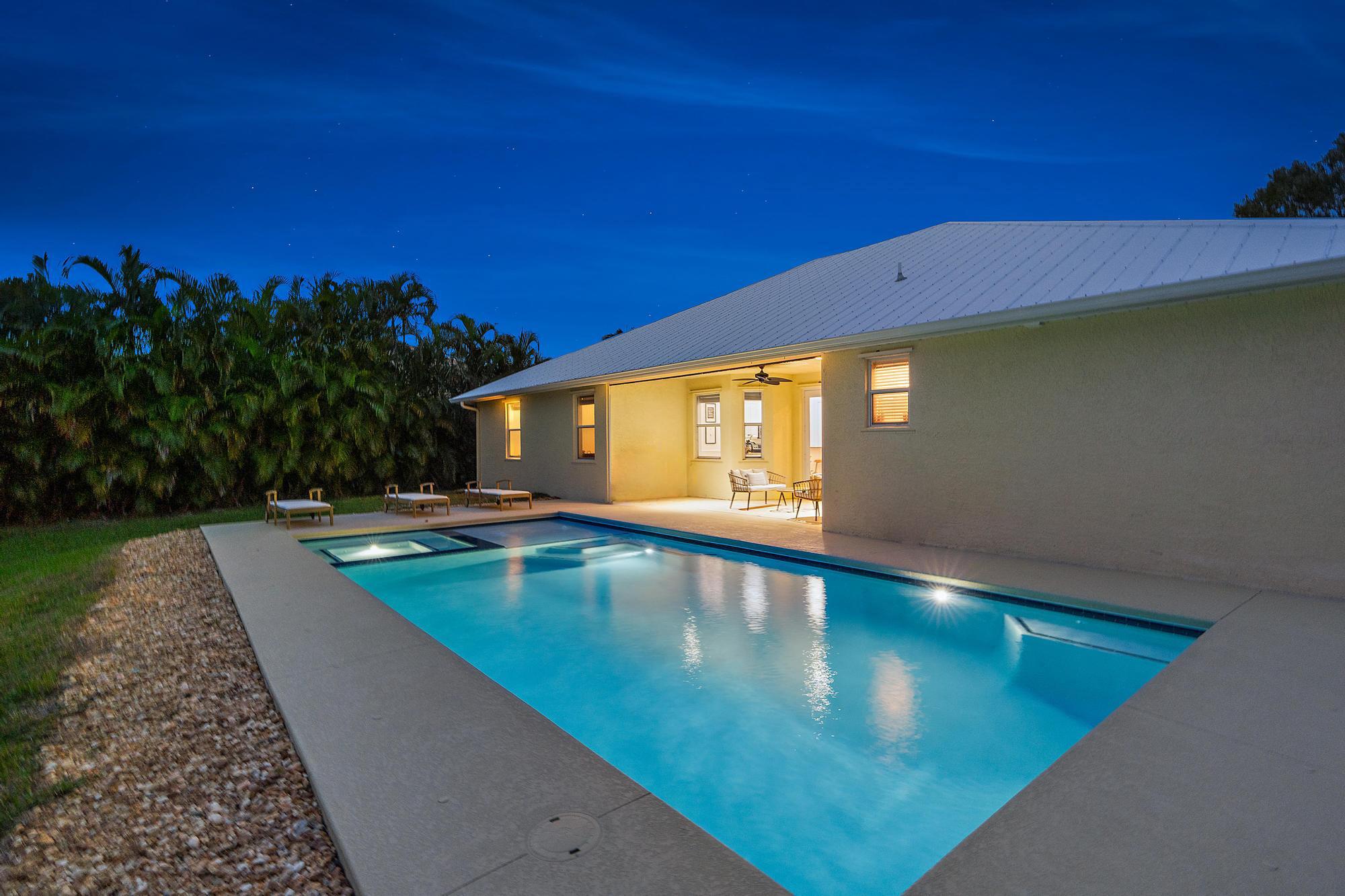 5356 SW Landing Creek Drive