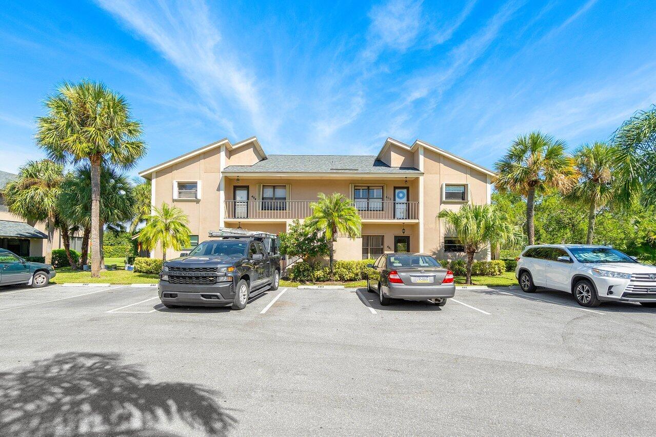 401 Clubhouse Circle 401a