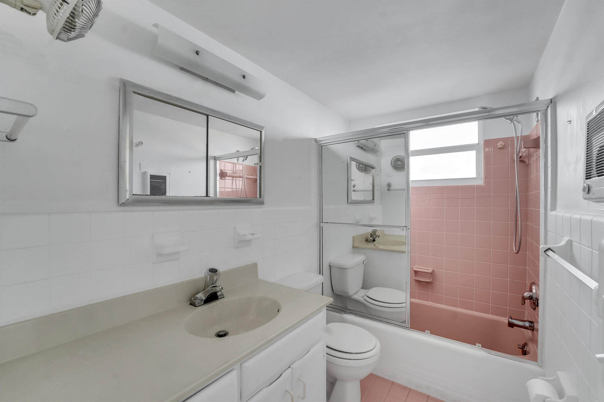 4500 S Ocean Blvd, #405