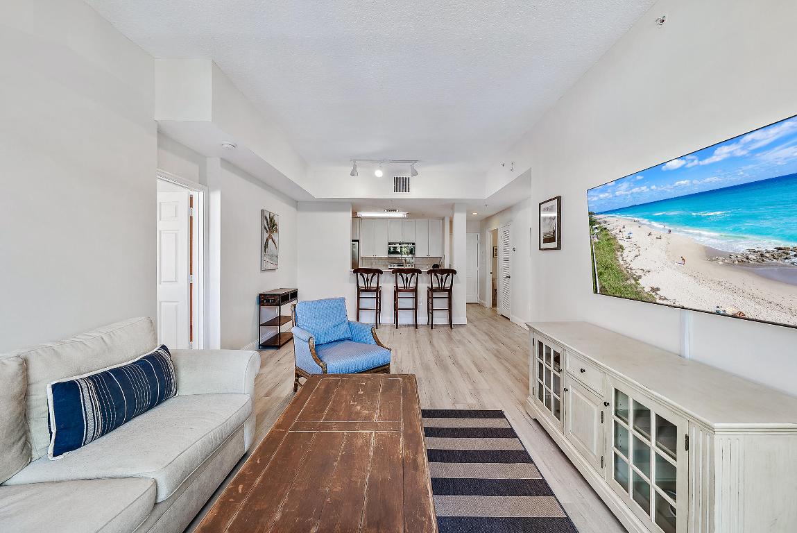 1203 Town Center Dr, #201