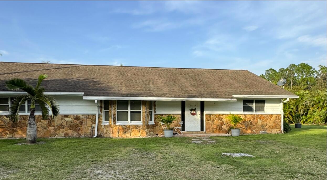 12523 Tangerine Boulevard