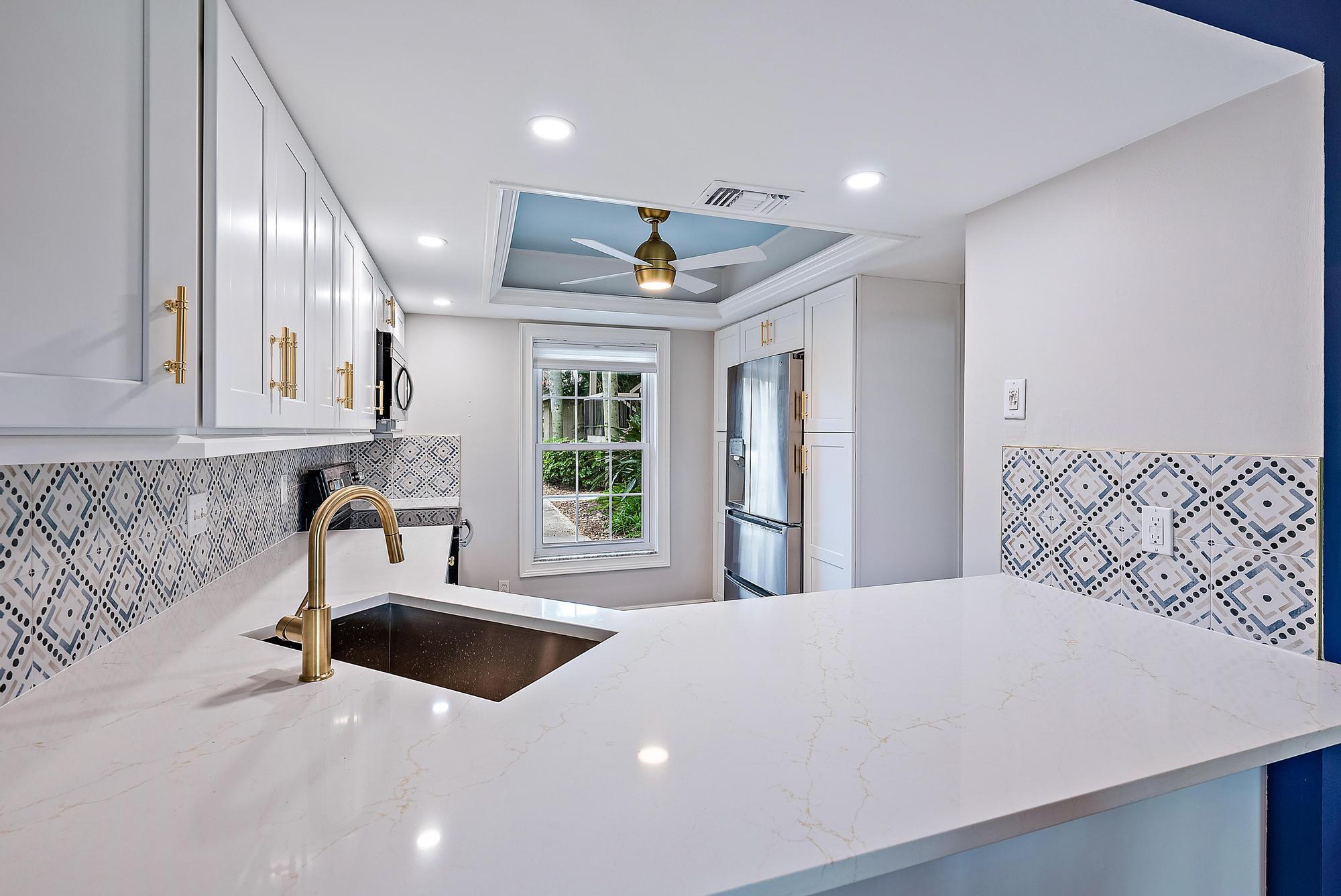 9170 SE Riverfront Terrace H