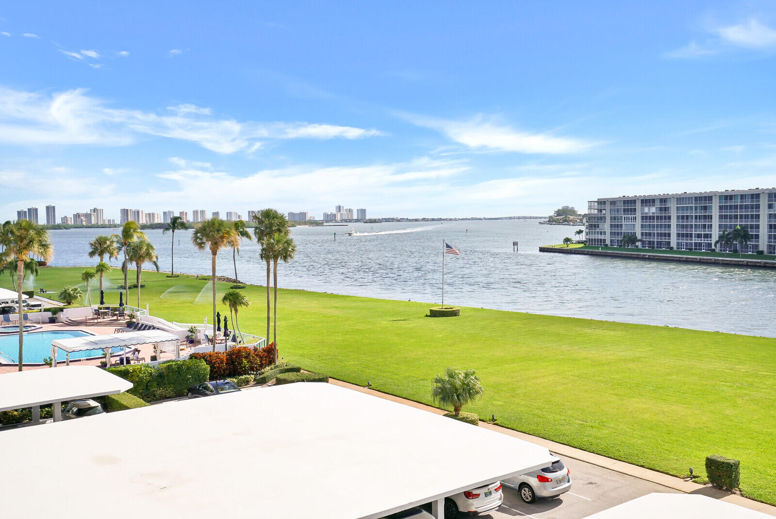123 Lakeshore Drive 442
