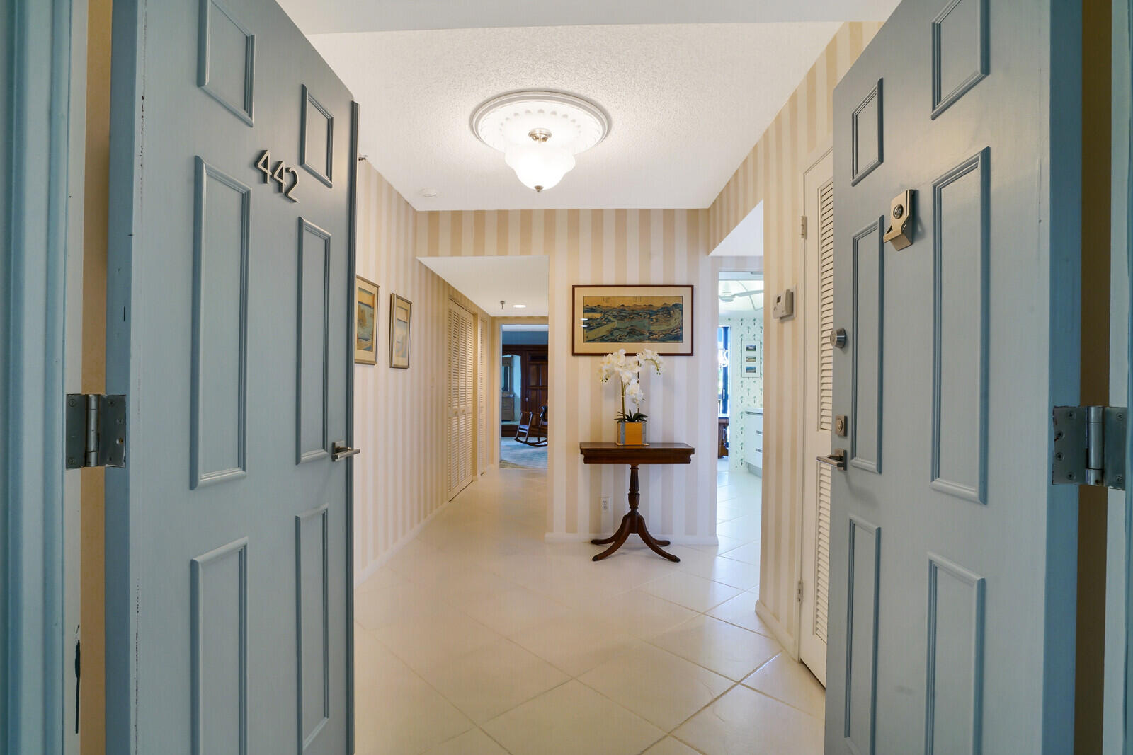 123 Lakeshore Drive 442