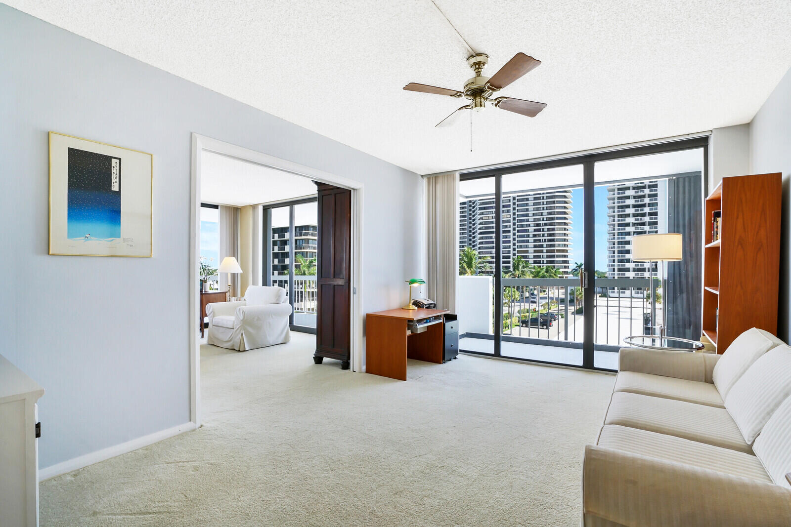 123 Lakeshore Drive 442