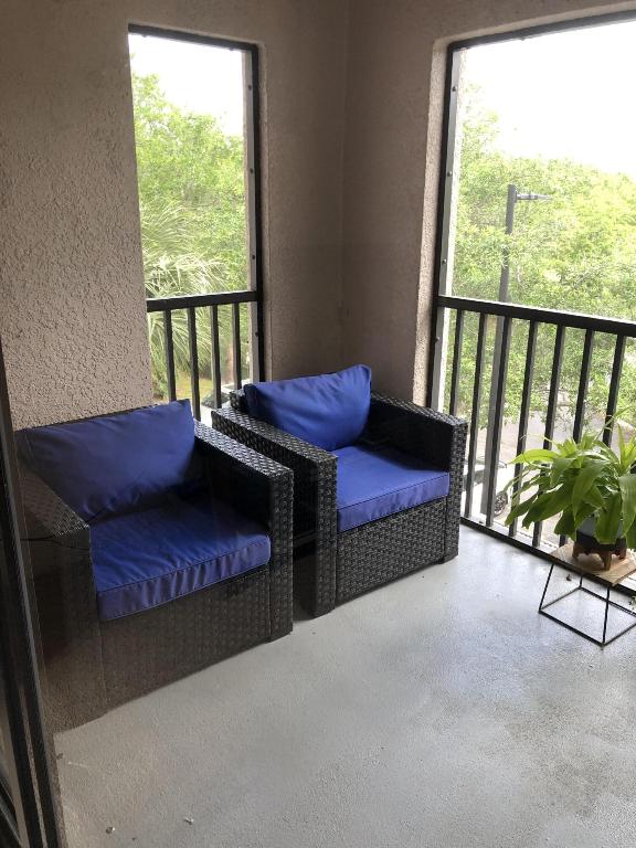 3023 Alcazar Place 305