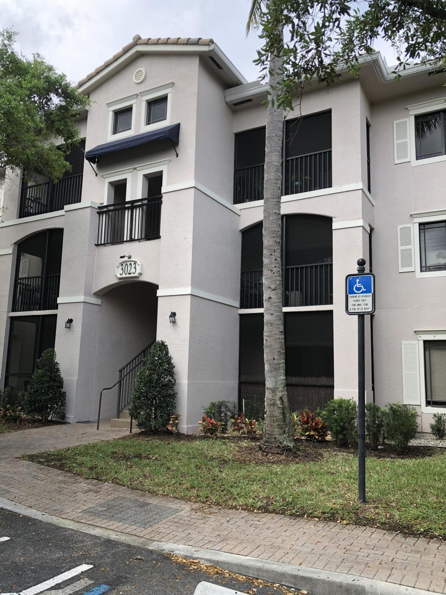 3023 Alcazar Place 305