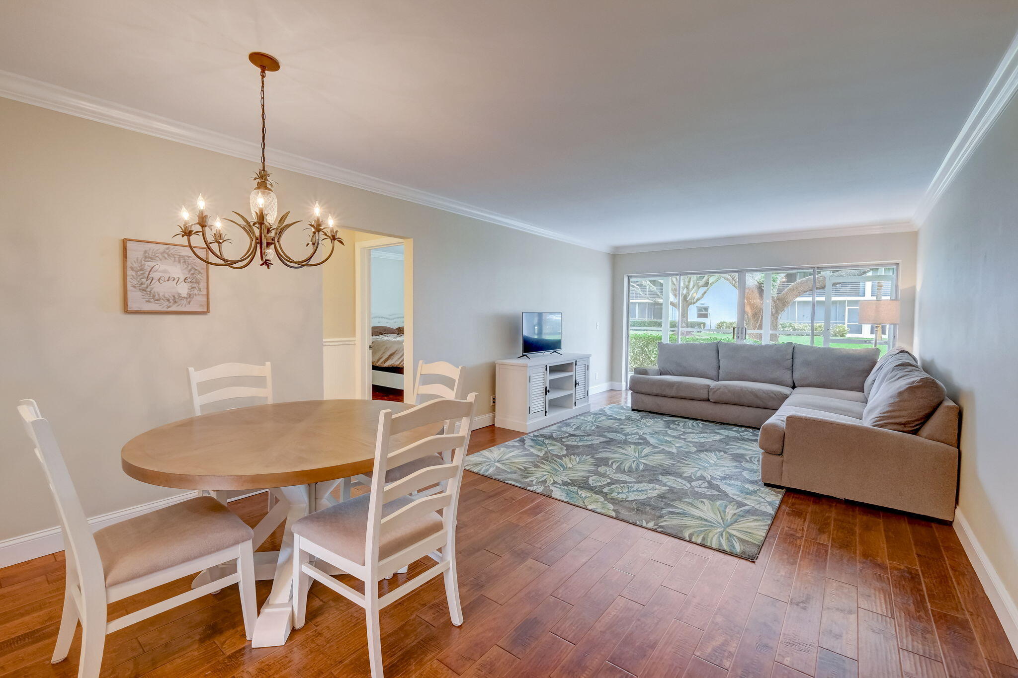 1 Westwood Avenue 104f