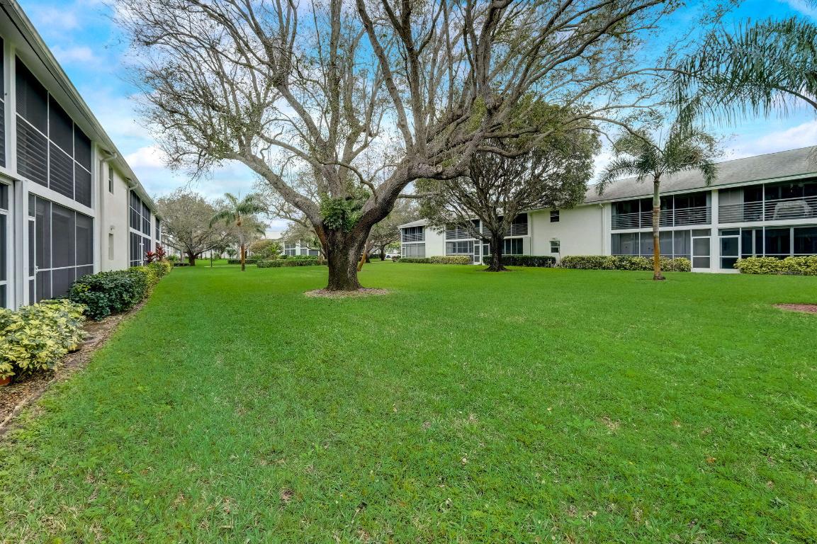 1 Westwood Avenue 104f