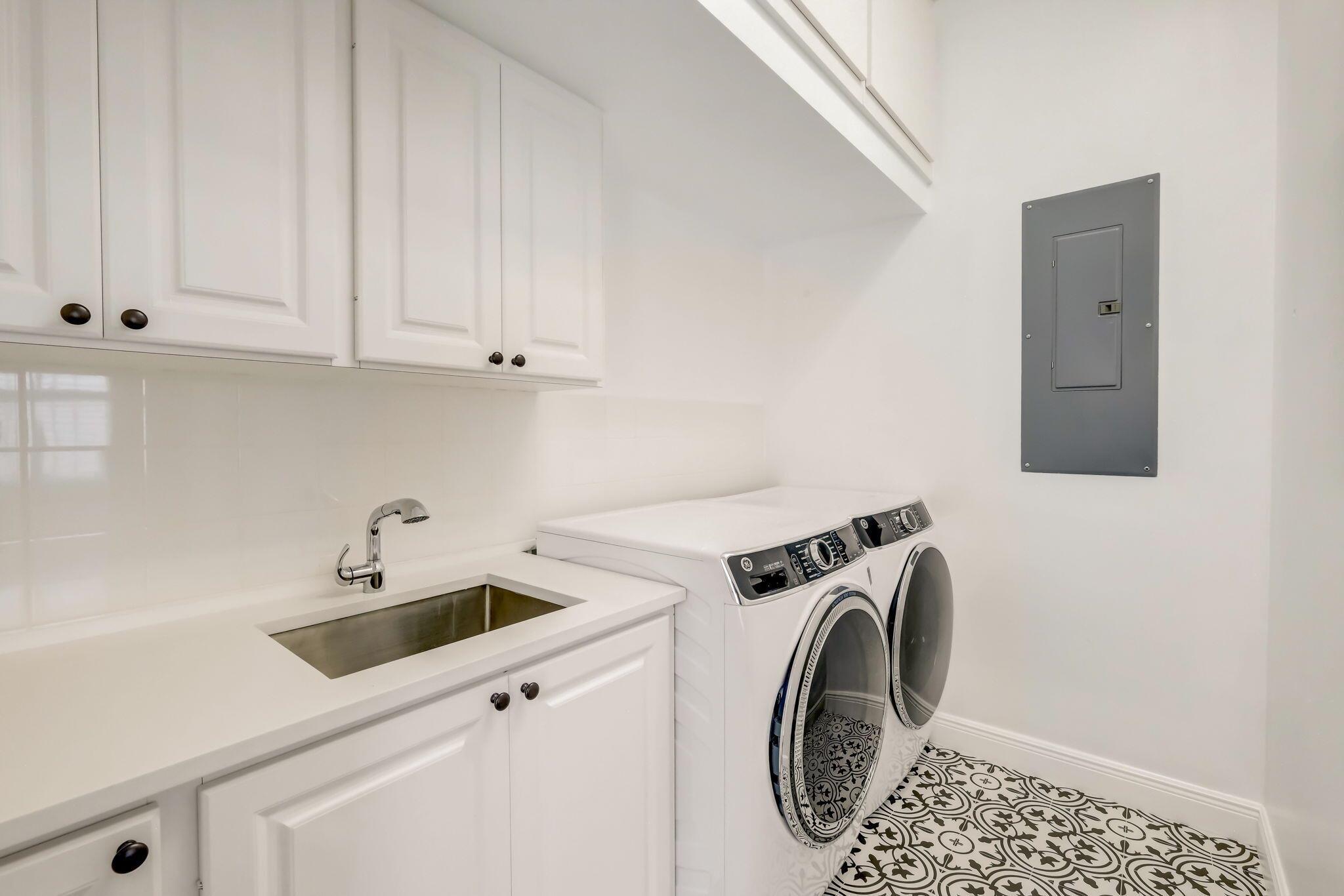 303 Sweet Bay Circle