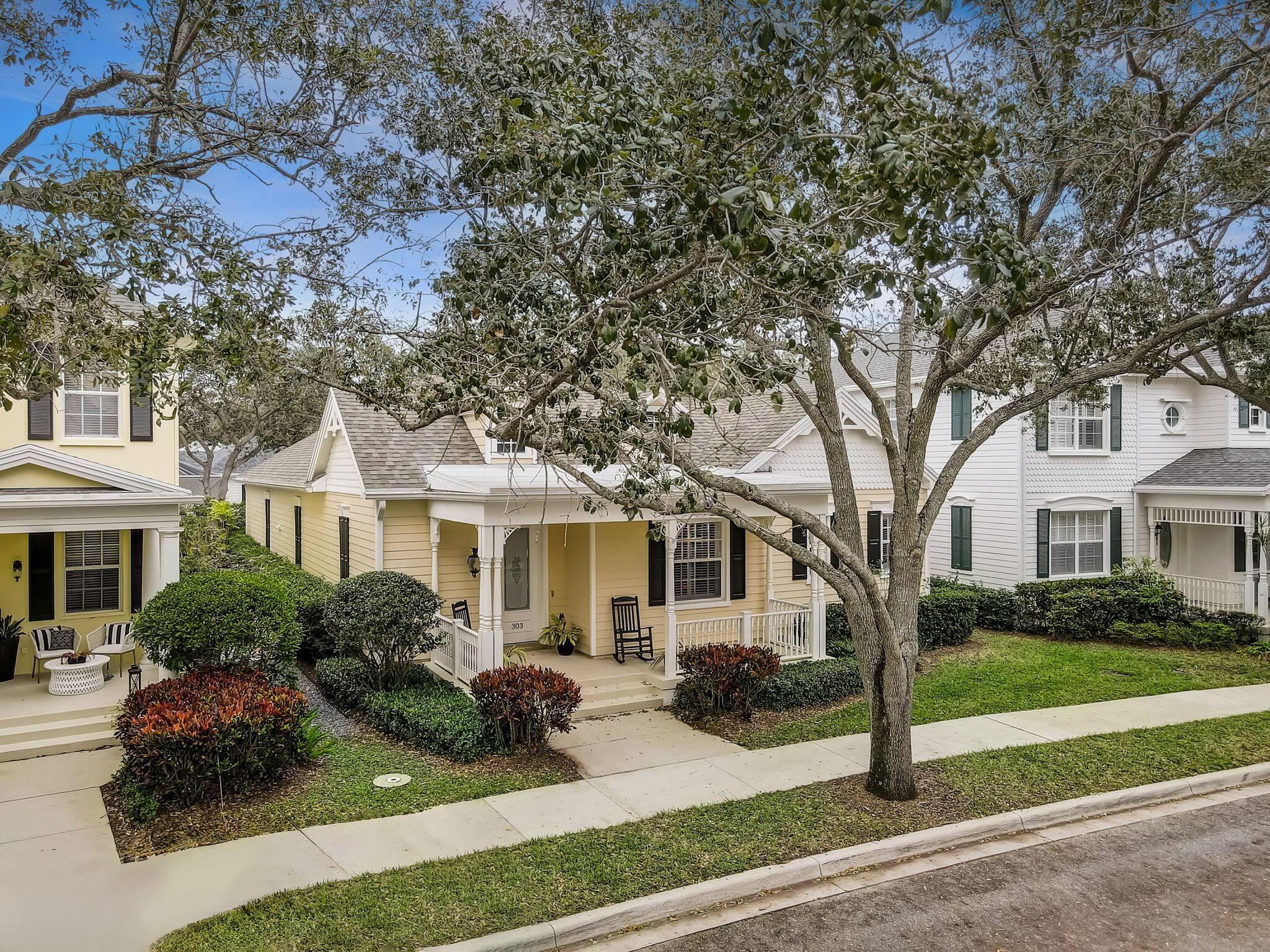 303 Sweet Bay Circle