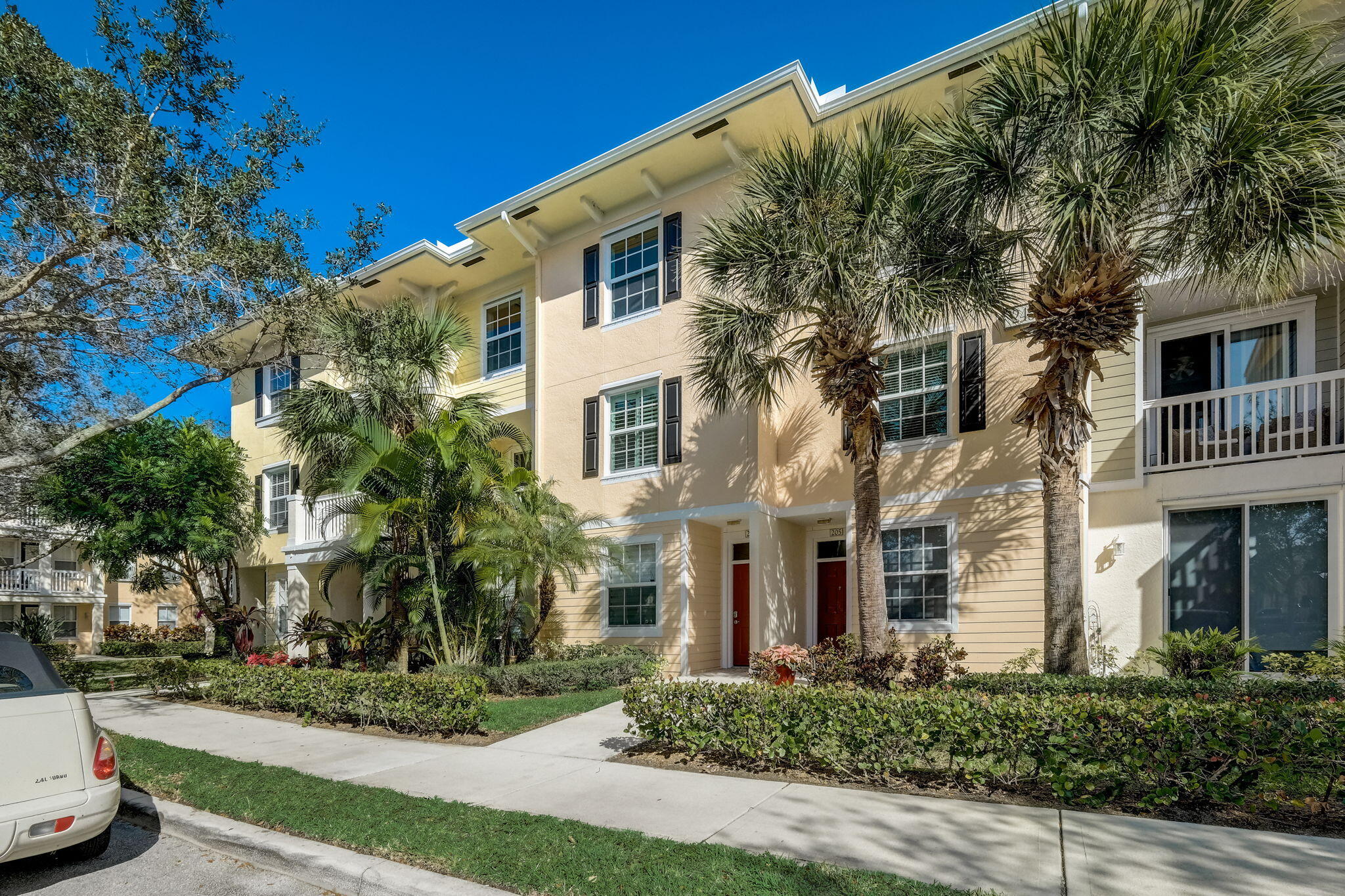 245 Murcia Drive 203