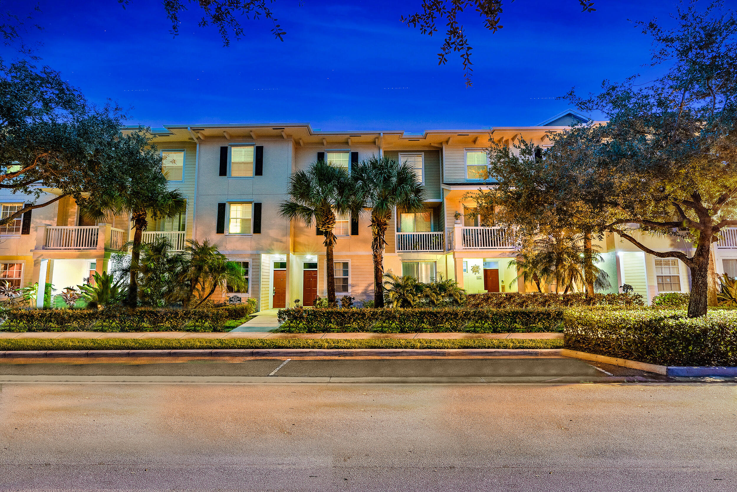 245 Murcia Drive 203