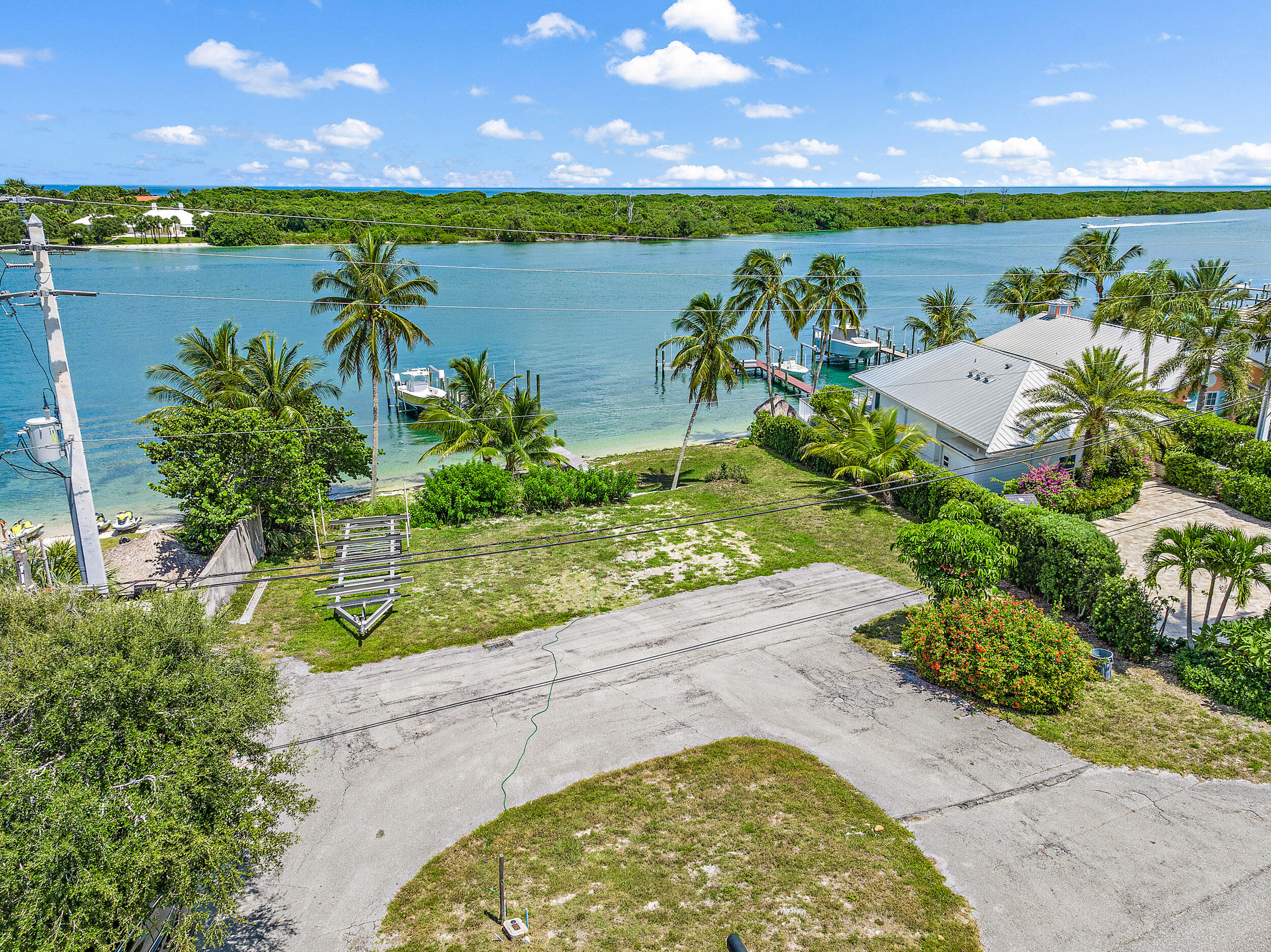 18001 SE Federal Highway