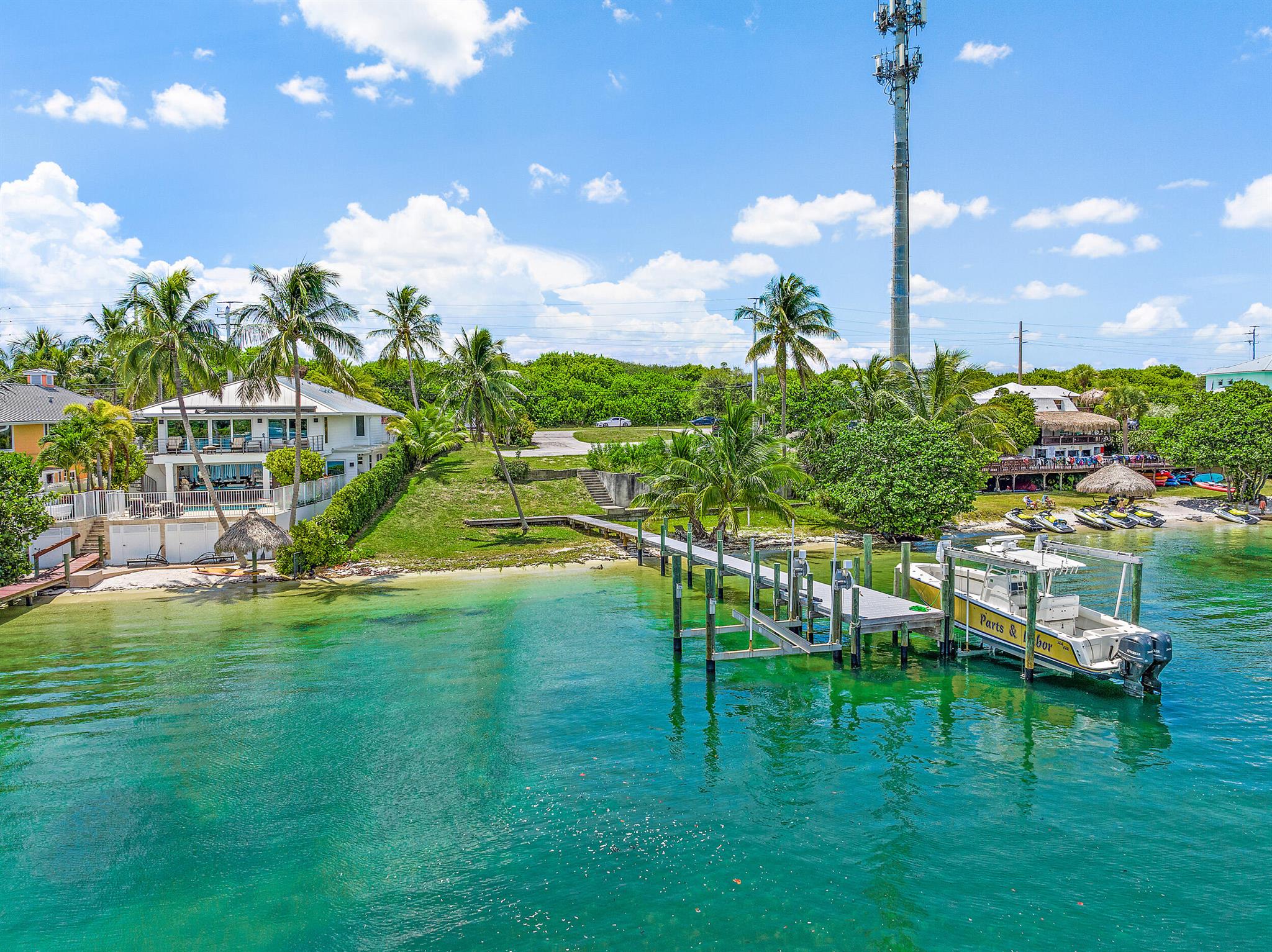 18001 SE Federal Highway