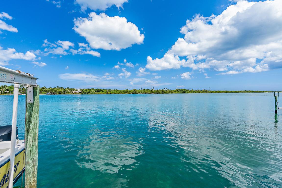 18001 SE Federal Highway