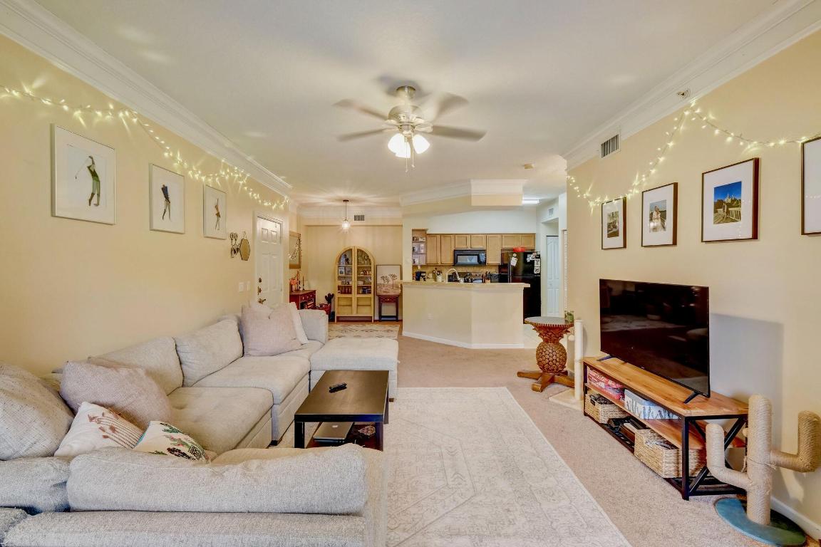 8305 Myrtlewood Circle W