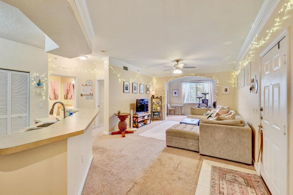 8305 Myrtlewood Circle W