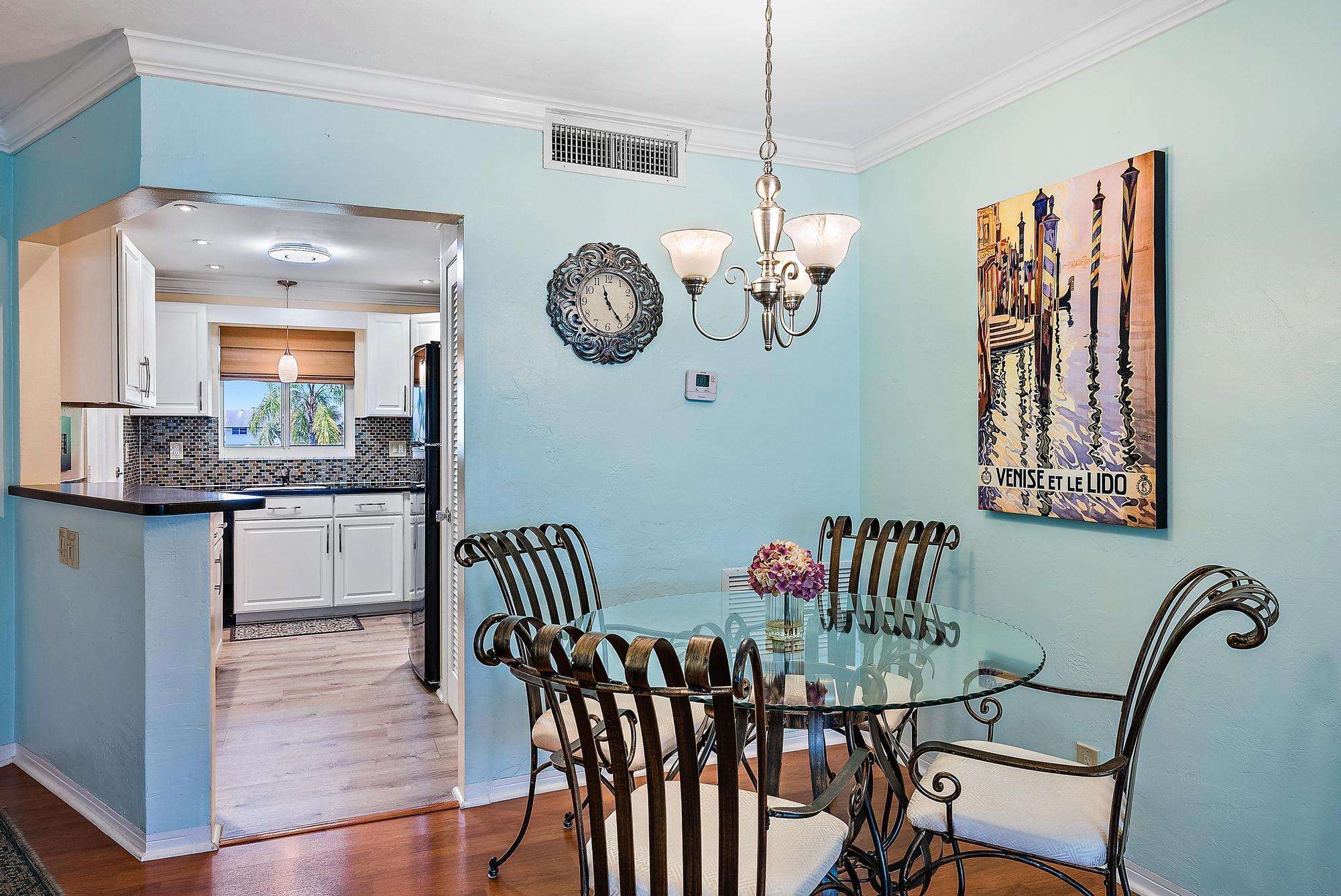 4 Westwood Ave, #204h