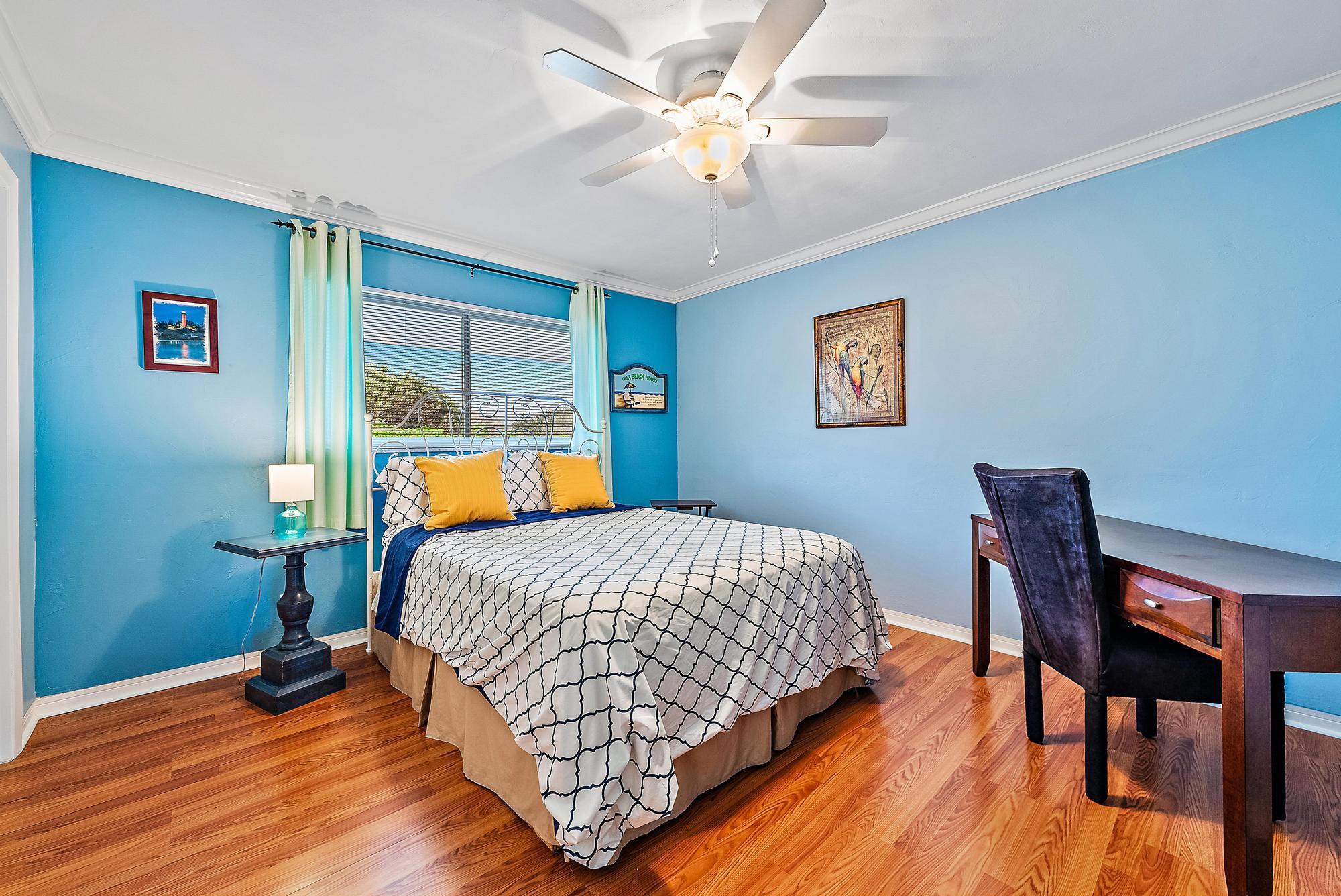 4 Westwood Ave, #204h