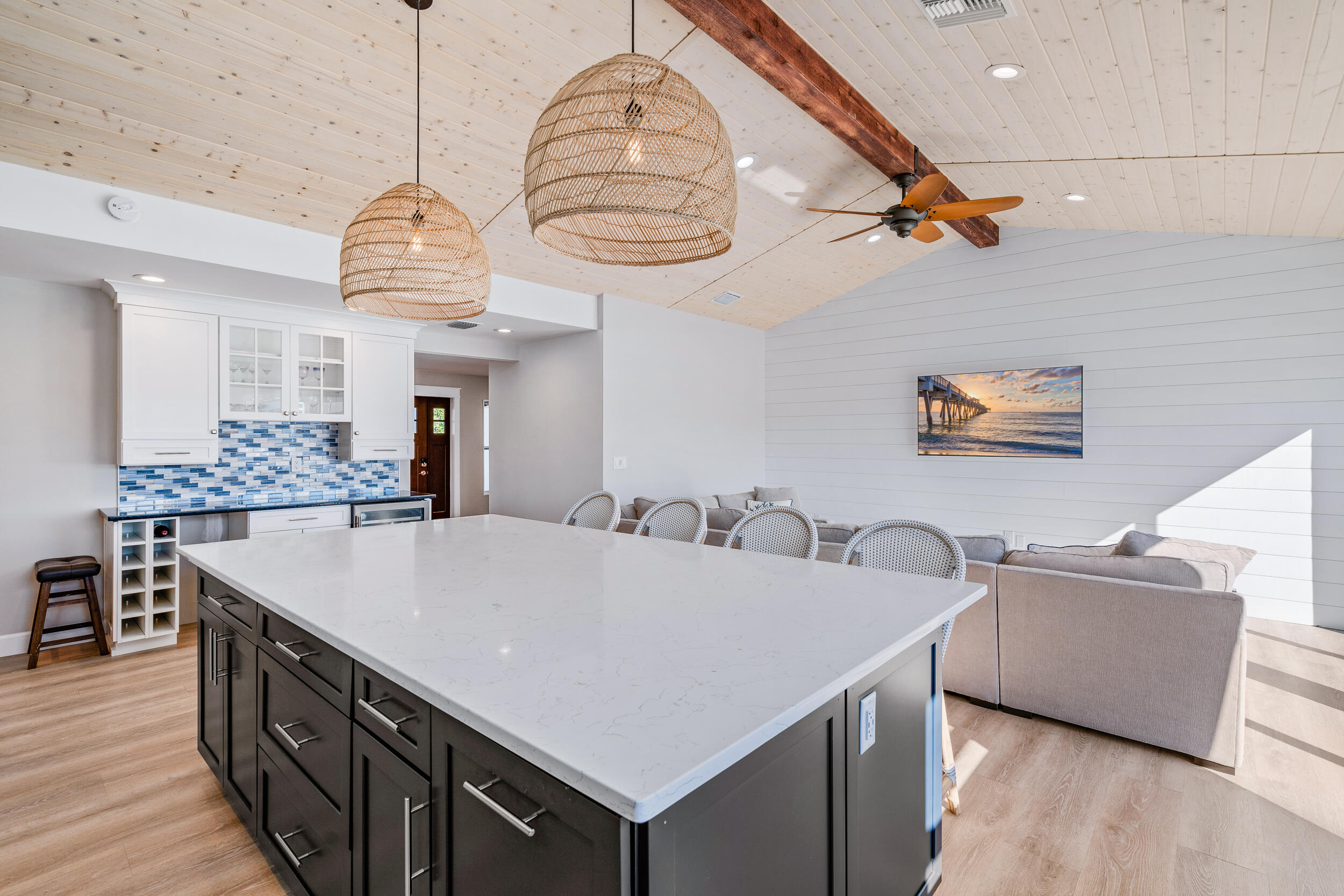 9195 SE Cove Point Street