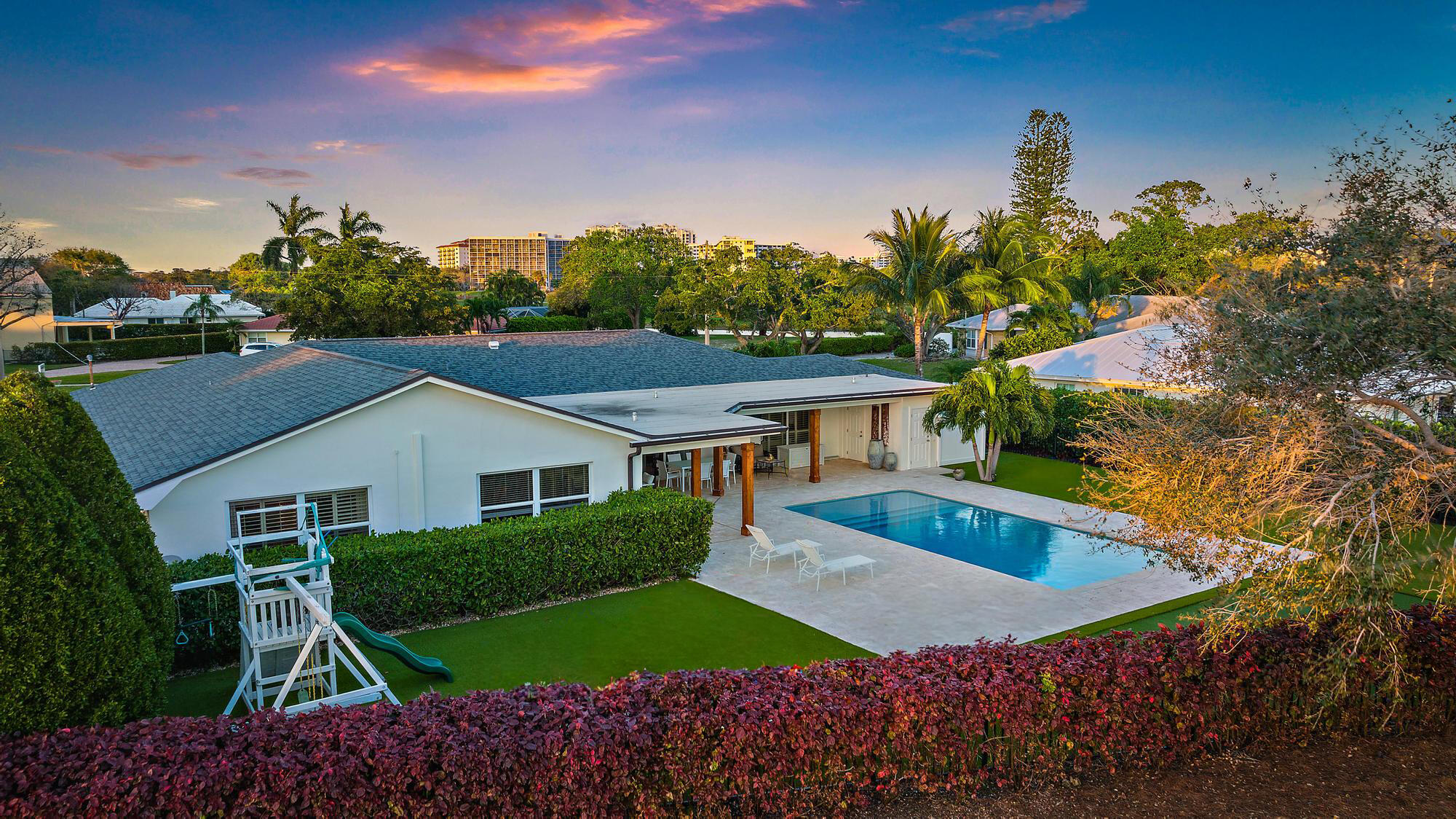 1104 Country Club Circle